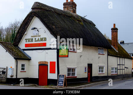Um eine Stadt in Wantage Oxfordshire England UK Lamm Pub Stockfoto