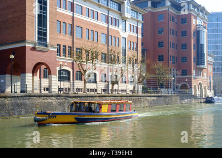 Entlang des Flusses Avon in der Nähe von Temple zurück Bristol. sonniger Frühlingstag Stockfoto