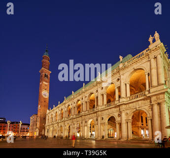 Vicenza, Venetien, Italien. Die Basilika Palladiana ist ein Renaissance-gebäude in der zentralen Piazza dei Signori in Vicenza. Die Loggia zeigt eines der fi Stockfoto