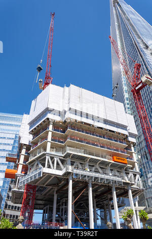 Neue Wohnung Bau am Shard Viertel Entwicklung, Southwark, Royal Borough von Southwark, Greater London, England, Vereinigtes Königreich Stockfoto