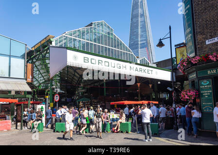 Eingang zum Borough Markt, Middle Street, Southwark, Royal Borough von Southwark, Greater London, England, Vereinigtes Königreich Stockfoto