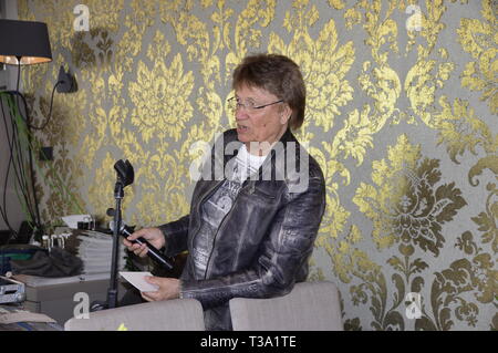 Andreas Holm bei der Aufzeichnung der Balkongespräche MyTVplus Talkshow ''im Luisenhof. Dresden, 03.04.2019 Stockfoto