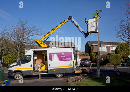 Einbau energieeffizienter LED-Leuchten in Edinburgh Stockfoto