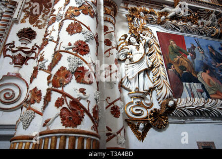 Anzeigen und Details der Kirche in Saint Lawrence Kartause Certosa di San Lorenzo in padula Provinz Salerno Italien Stockfoto