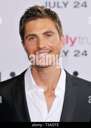 Eric Winter - Die häßliche Wahrheit Premiere Arclight Theater in Los Angeles. WinterEric 14 Red Carpet Event, Vertikal, USA, Filmindustrie, Prominente, Fotografie, Bestof, Kunst, Kultur und Unterhaltung, Topix Prominente Fashion/Vertikal, Besten, Event in Hollywood Leben - Kalifornien, Roter Teppich und backstage, USA, Film, Stars, Film Stars, TV Stars, Musik, Promis, Fotografie, Bestof, Kunst, Kultur und Unterhaltung, Topix, headshot, vertikal, eine Person aus dem Jahr 2009, Anfrage tsuni@Gamma-USA.com Stockfoto