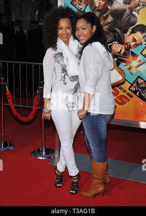 LisaRaye und Kai 35 - Die Verlierer Premiere auf der Chinese Theatre in Los Angeles. LisaRaye und Kai 35 Veranstaltung in Hollywood Leben - Kalifornien, Red Carpet Event, USA, Filmindustrie, Prominente, Fotografie, Bestof, Kunst, Kultur und Unterhaltung, Topix prominente Mode, Besten, Hollywood Leben, Event in Hollywood Leben - Kalifornien, Roter Teppich und backstage, Film Stars, TV Stars, Musik, Promis, Topix, Akteure aus dem gleichen Film, Cast und co Star zusammen. Anfrage tsuni@Gamma-USA.com, Kredit Tsuni/USA, 2010-Gruppe, TV und Film Cast Stockfoto