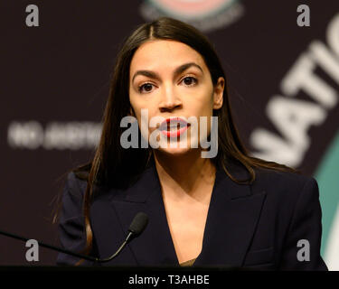 Us-Vertreter Alexandria Ocasio-Cortez (D-NY) an der Nationalen Aktion Netzwerk nationaler (NAN) Convention in New York City, NY Am 5. April 2019 gesehen Stockfoto