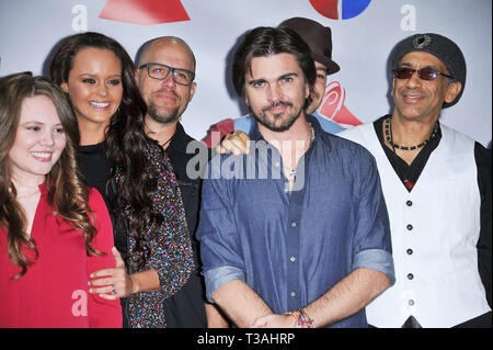 Juanes, Shaila Durcal, Freude und Jesse an der XIII Latin Grammy Awards Nominierungen an der Belasco Theatre in Los Angeles. a Juanes, Shaila Durcal, Freude und Jesse 157 Veranstaltung in Hollywood Leben - Kalifornien, Red Carpet Event, USA, Filmindustrie, Prominente, Fotografie, Bestof, Kunst, Kultur und Unterhaltung, Topix prominente Mode, Besten, Hollywood Leben, Event in Hollywood Leben - Kalifornien, Roter Teppich und backstage, Film Stars, TV Stars, Musik, Promis, Topix, Akteure aus dem gleichen Film, Cast und co Star zusammen. Anfrage tsuni@Gamma-USA.com, Kredit Tsuni/USA, 2012-Gro Stockfoto