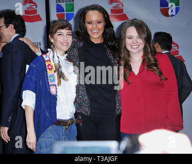 Maria Barracuda, Shaila Durcal, Freude (von Jesse und Freude) an der XIII Latin Grammy Awards Nominierungen an der Belasco Theatre in Los Angeles. Maria Barracuda, Shaila Durcal, Freude (von Jesse und Freude) 110 Veranstaltung in Hollywood Leben - Kalifornien, Red Carpet Event, USA, Filmindustrie, Prominente, Fotografie, Bestof, Kunst, Kultur und Unterhaltung, Topix prominente Mode, Besten, Hollywood Leben, Event in Hollywood Leben - Kalifornien, Roter Teppich und backstage, Film Stars, TV Stars, Musik, Promis, Topix, Akteure aus dem gleichen Film, Cast und co Star zusammen. Anfrage tsuni @ Gamm Stockfoto