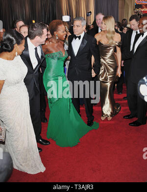 ZD3 5647 an der Oscar anreisen - 84th Academy Awards - 2012 im Hollywood und Highland Theater in Los Angeles. Octavia Spencer und Tate und Viola Davis und George Clooney und Stacy Keibler 302 Veranstaltung in Hollywood Leben - Kalifornien, Red Carpet Event, USA, Filmindustrie, Prominente, Fotografie, Bestof, Kunst, Kultur und Unterhaltung, Topix prominente Mode, Besten, Hollywood Leben, Event in Hollywood Leben - Kalifornien, Roter Teppich und backstage, Film Stars, TV Stars, Musik, Promis, Topix, Akteure aus dem gleichen Film, Cast und co Star zusammen. Anfrage tsuni@Gamma-USA.co Stockfoto