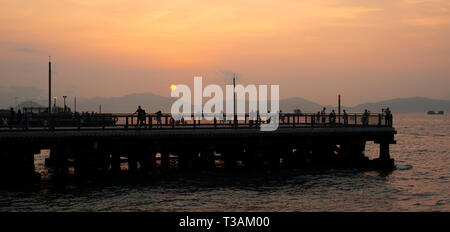 Das neu eröffnete Western District harbourfront Promenade, mit denen die westlichen Großhandel für Lebensmittel Markt sein, Hongkong, China. Stockfoto