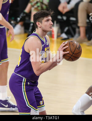 Los Angeles, USA. 7. Apr 2019. Utah Jazz guard Grayson Allen (24) Während der Utah Jazz vs Los Angeles Lakers Spiel bei Staples Center in Los Angeles, CA. Am 7. April 2019. (Foto durch Jevone Moore) Credit: Cal Sport Media/Alamy leben Nachrichten Stockfoto