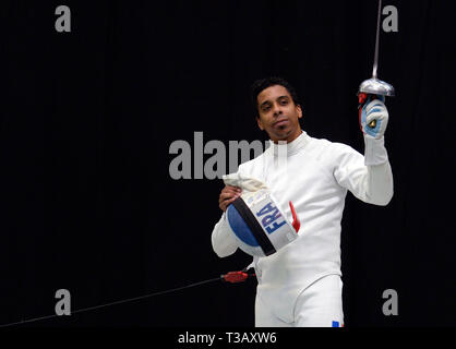 Prag, Tschechische Republik. 06 Apr, 2019. Epee Fechter Jean-Michel Lucenay (Frankreich) während der All Stars Spiel Prag 2019 Ausstellung Turnier, am 6. April 2019, in Prag, Tschechische Republik. Credit: Katerina Sulova/CTK Photo/Alamy leben Nachrichten Stockfoto