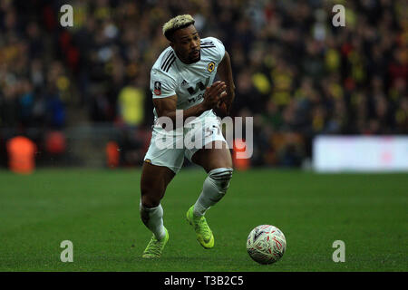 London, Großbritannien. 07 Apr, 2019. Adama Traore der Wolverhampton Wanderers in Aktion. Die Emirate FA Cup, Halbfinale, Watford v Wolverhampton Wanderers im Wembley Stadion in London am Sonntag, den 7. April 2019. Dieses Bild dürfen nur für redaktionelle Zwecke verwendet werden. Nur die redaktionelle Nutzung, eine Lizenz für die gewerbliche Nutzung erforderlich. Keine Verwendung in Wetten, Spiele oder einer einzelnen Verein/Liga/player Publikationen. pic von Steffan Bowen/Andrew Orchard sport Fotografie/Alamy Live news Credit: Andrew Orchard sport Fotografie/Alamy leben Nachrichten Stockfoto