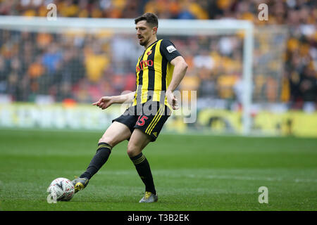 London, Großbritannien. 07 Apr, 2019. Craig Cathcart von Watford in Aktion. Die Emirate FA Cup, Halbfinale, Watford v Wolverhampton Wanderers im Wembley Stadion in London am Sonntag, den 7. April 2019. Dieses Bild dürfen nur für redaktionelle Zwecke verwendet werden. Nur die redaktionelle Nutzung, eine Lizenz für die gewerbliche Nutzung erforderlich. Keine Verwendung in Wetten, Spiele oder einer einzelnen Verein/Liga/player Publikationen. pic von Andrew Obstgarten/Andrew Orchard sport Fotografie/Alamy Live news Credit: Andrew Orchard sport Fotografie/Alamy leben Nachrichten Stockfoto