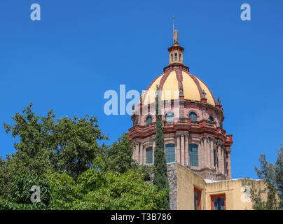 Kirche Dome Stockfoto