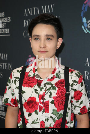 April 7, 2019 - Los Angeles, CA, Vereinigte Staaten - 7 April 2019 - Los Angeles, Kalifornien - Bex Taylor-Klaus. Eröffnung des Los Angeles der LGBT-Zentrum Anita Mai Schloss Rosenstein Campus an Anita Mai Schloss Rosenstein Campus. Photo Credit: Faye Sadou/AdMedia (Credit Bild: © Faye Sadou/AdMedia über ZUMA Draht) Stockfoto