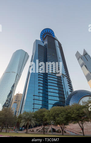 Qatar Petroleum Büros im World Trade Center Gebäude, Wolkenkratzer, West Bay, Doha, Qatar Stockfoto