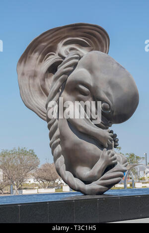 Die wundersame Reise (2005 bis 2013), eine Serie von 14 Bronze Skulpturen des Künstlers Damien Hirst, Sidra medizinisches und Forschungszentrum, Doha, Qatar Stockfoto