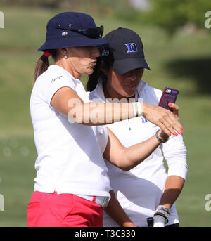 RANCHO MIRAGE, Kalifornien - 01. APRIL 2015: Celine Boutier und Patricia Meunier - Lebouc von Frankreich im ANA Inspiration-Turnier auf der LPGA Tour, Stockfoto