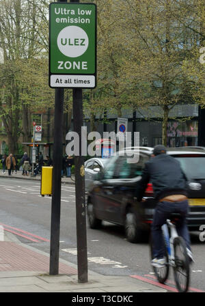 Ultra Low Emission Zone (ULEZ) in Kraft getreten in der London Congestion Charge Gebiet am 8. April 2019 Stockfoto