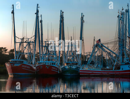 Krabbenfänger sind in Bayou La Batre, Ala., 3. Juli 2010. Stockfoto