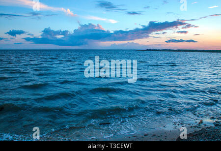 Die Sonne über dem Golf von Mexiko im Bayou La Batre Juni 17., 2013. Stockfoto