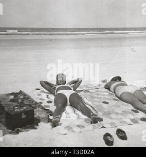 Jedes Jahr von 1948-1966 eine Gruppe von Freunden und Familie caravaned von Tennessee nach Daytona Beach, Florida für zwei Wochen voller Spaß in der Sonne. Stockfoto