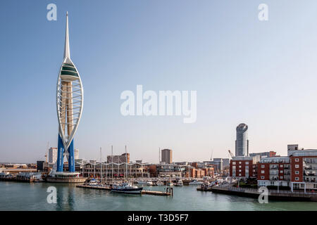 Der Spinnaker Tower in Portsmouth Harbour Stockfoto