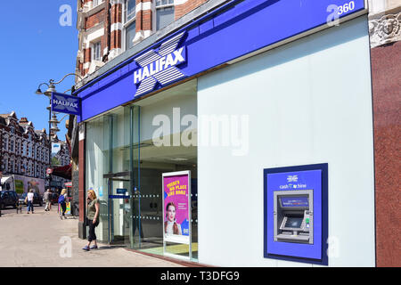 Halifax Bank, Muswell Hill Broadway, Muswell Hill, London Borough von Haringey, Greater London, England, Vereinigtes Königreich Stockfoto