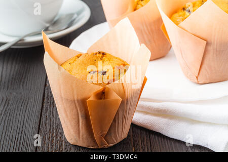 Frische hausgemachte Muffins mit Zitrone Stockfoto