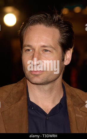 LOS ANGELES, Ca. Dezember 05, 2001: Schauspieler David Duchovny im Rahmen der Weltpremiere in Los Angeles, der Ocean's Eleven. © Paul Smith/Featureflash Stockfoto