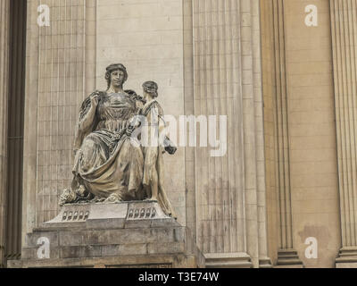 RIO DE JANEIRO, BRASILIEN - 25, Mai, 2016: Statue auf die Schritte der gesetzgebenden Versammlung in Rio Stockfoto