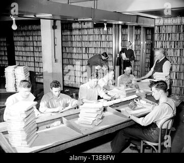 Angestellte im Patentamt Datei Zimmer Ca. 1940 Stockfoto