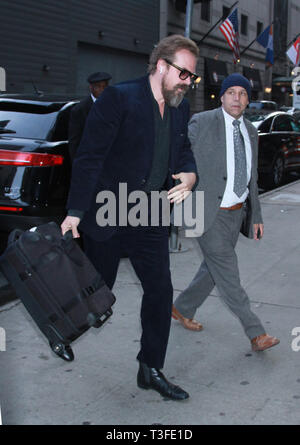 New York, USA. 09 Apr, 2019. David Harbour bei Good Morning America, zu sprechen, über neuen Film Hellboy in New York April 09, 2019 Credit: MediaPunch Inc/Alamy leben Nachrichten Stockfoto