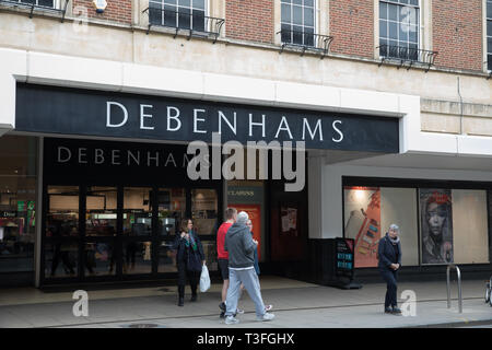 Norwich, UK, 9. April 2019, Debenhams hat in Administration eingegeben und wurde sofort von seinen Kreditgebern getroffen. Der Store ist in Norwich. Credit: Keith Larby/Alamy leben Nachrichten Stockfoto