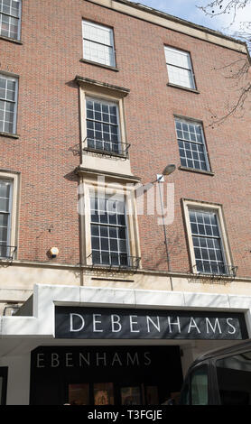 Norwich, UK, 9. April 2019, Debenhams hat in Administration eingegeben und wurde sofort von seinen Kreditgebern getroffen. Der Store ist in Norwich. Credit: Keith Larby/Alamy leben Nachrichten Stockfoto