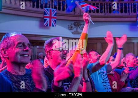 London, Großbritannien. 09 Apr, 2019. Ein Volk abstimmen Rallye ist in der Abtei Yard statt Neben der Westminster Abbey. Credit: Guy Bell/Alamy leben Nachrichten Stockfoto