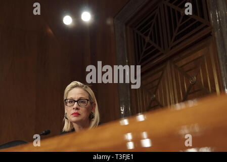 Washington DC, USA. 09 Apr, 2019. United States Senator Kyrsten Sinema (Demokrat von Arizona) Fragen Zeugen während der US-Senat Ausschusses für Innere Sicherheit und Government Affairs Anhörung am 9. April 2019 Credit: Stefani Reynolds/CNP/ZUMA Draht/Alamy Live News Credit: ZUMA Press, Inc./Alamy leben Nachrichten Stockfoto