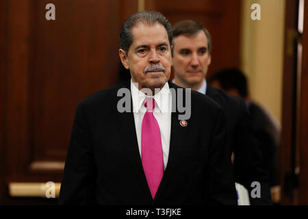 Washington DC, USA. 09 Apr, 2019. Vorsitzender des Haus Mittel Unterausschuß auf Handel, Justiz, Wissenschaft und verwandten Organisationen Jose Serrano (Demokrat von New York) kommt in die Abteilung des Gerichtshofs Budget Antrag auf Anhörung 2020 Am 9. April 2019. Credit: MediaPunch Inc/Alamy leben Nachrichten Stockfoto