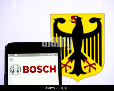 In der Ukraine. 8 Apr, 2019. In diesem Foto Illustration einer Bosch Logo auf einem Smartphone gesehen angezeigt. Quelle: Igor Golovniov/SOPA Images/ZUMA Draht/Alamy leben Nachrichten Stockfoto