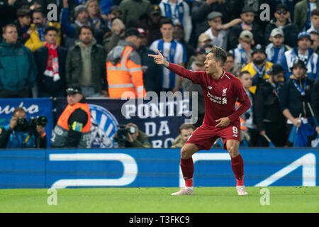 Liverpool, Großbritannien. 09 Apr, 2019. Liverpools Roberto Firmino feiert zählen seine Seiten zweite Ziel 9. April 2019, Anfield Stadion, Liverpool, England; UEFA Champions League Viertelfinale, Hinspiel, Liverpool FC vs FC Porto Gutschrift: Aktuelles Bilder/Alamy leben Nachrichten Stockfoto
