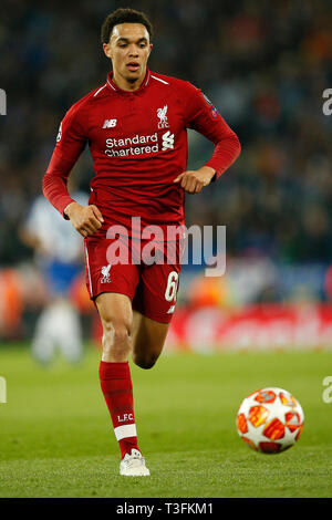 Liverpool, Großbritannien. 09 Apr, 2019. Trent Alexander-Arnold von Liverpool in Aktion während der UEFA Champions League Viertelfinale Hinspiel Match zwischen Liverpool und Porto bei Anfield am 9. April 2019 in Liverpool Credit: PHC Images/Alamy leben Nachrichten Stockfoto