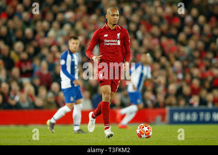 Liverpool, Großbritannien. 09 Apr, 2019. Fabinho von Liverpool in Aktion während der UEFA Champions League Viertelfinale Hinspiel Match zwischen Liverpool und Porto bei Anfield am 9. April 2019 in Liverpool Credit: PHC Images/Alamy leben Nachrichten Stockfoto
