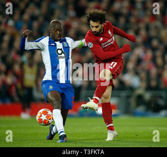Liverpool, Großbritannien. 09 Apr, 2019. Mohamed Salah von Liverpool hat einen Schuß auf Ziel während der UEFA Champions League Viertelfinale Hinspiel Match zwischen Liverpool und Porto bei Anfield am 9. April 2019 in Liverpool Credit: PHC Images/Alamy leben Nachrichten Stockfoto