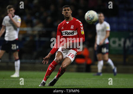 Bolton, Großbritannien. 09 Apr, 2019. Ashley Fletcher von Middlesbrough schießt auf Ziel während der Sky Bet Championship Match zwischen Bolton Wanderers und Middlesbrough an der Universität Bolton Stadium, Bolton am Dienstag, den 9. April 2019. (Foto: Mark Fletcher | MI Nachrichten) Credit: MI Nachrichten & Sport/Alamy leben Nachrichten Stockfoto