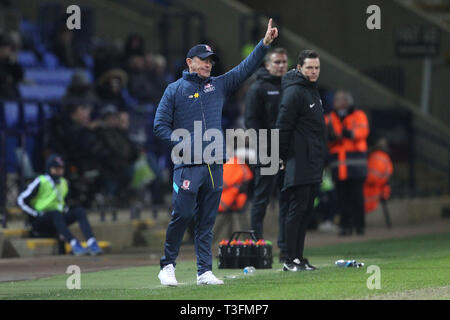 Bolton, Großbritannien. 09 Apr, 2019. Tony Pulis die Middlesbrough Manager während der Sky Bet Championship Match zwischen Bolton Wanderers und Middlesbrough an der Universität Bolton Stadium, Bolton am Dienstag, den 9. April 2019. (Foto: Mark Fletcher | MI Nachrichten) Credit: MI Nachrichten & Sport/Alamy leben Nachrichten Stockfoto