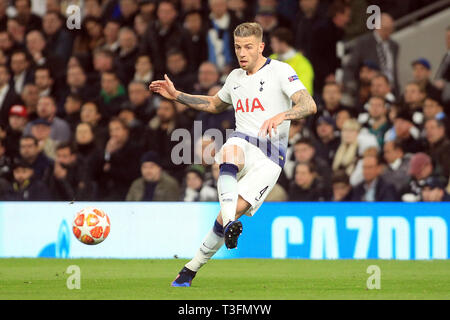 London, Großbritannien. 09 Apr, 2019. Toby Alderweireld von Tottenham Hotspur in Aktion. UEFA Champions League, Viertelfinale, 1. Bein übereinstimmen, Tottenham Hotspur v Manchester City an der Tottenham Hotspur Stadion in London am Dienstag, den 9. April 2019. Dieses Bild dürfen nur für redaktionelle Zwecke verwendet werden. Nur die redaktionelle Nutzung, eine Lizenz für die gewerbliche Nutzung erforderlich. Keine Verwendung in Wetten, Spiele oder einer einzelnen Verein/Liga/player Publikationen. pic von Steffan Bowen/Andrew Orchard sport Fotografie/Alamy Live news Credit: Andrew Orchard sport Fotografie/Alamy leben Nachrichten Stockfoto