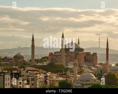 Die Hagia Sophia in Istanbul den frühen Sommermorgen. Stockfoto