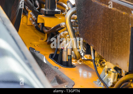 Druck system im Hydraulikbagger, Schläuche Stockfoto